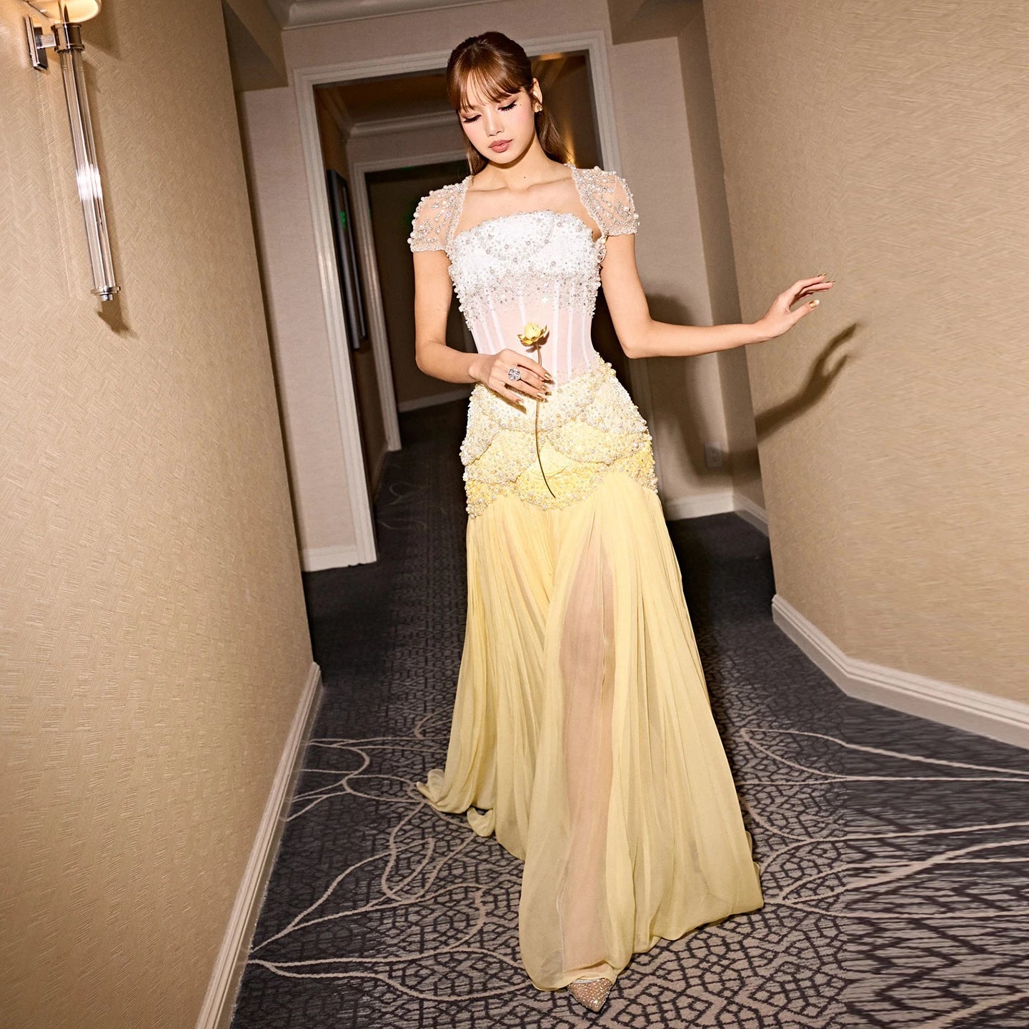 Elegant Yellow & White Chiffon Evening Dress with Cape Sleeves – Customized Design