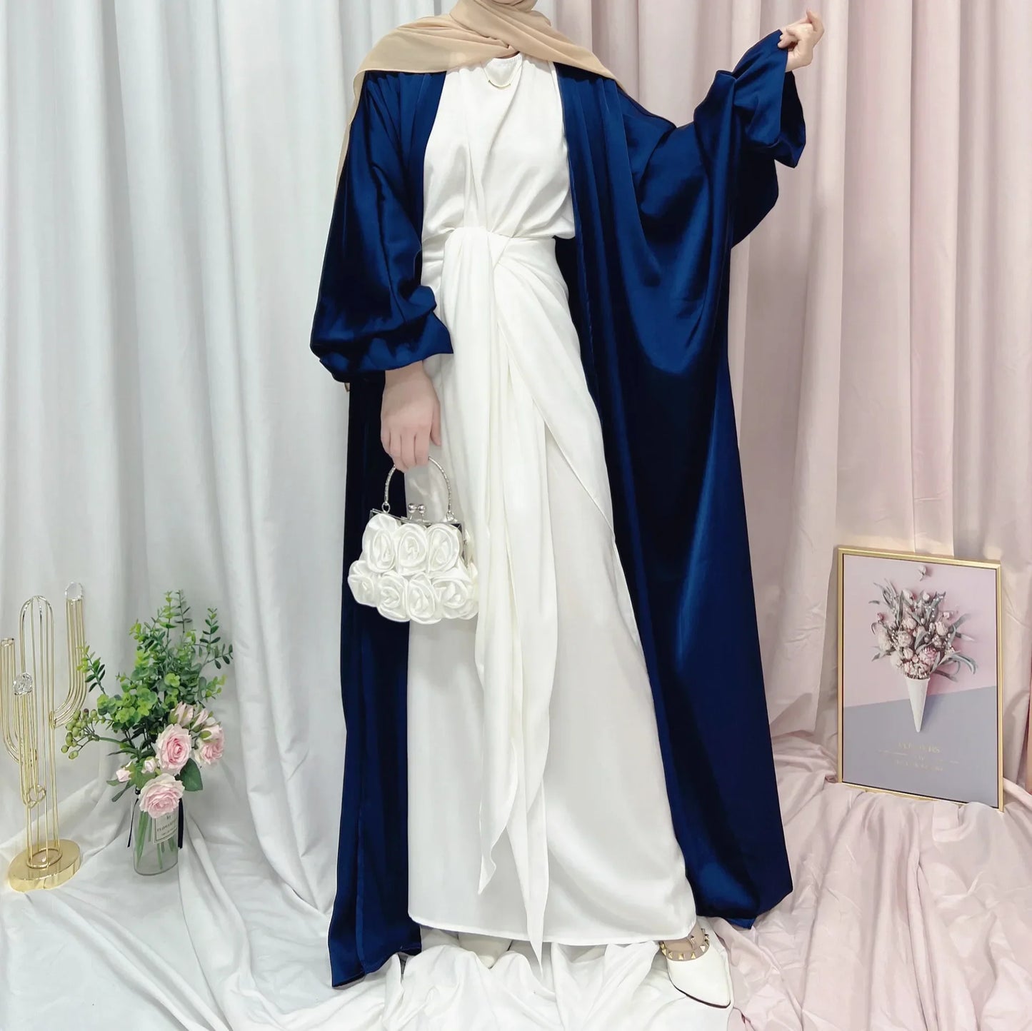 Double-Breasted Kimono Abaya with Sash Belt – Lightweight Traditional Robe