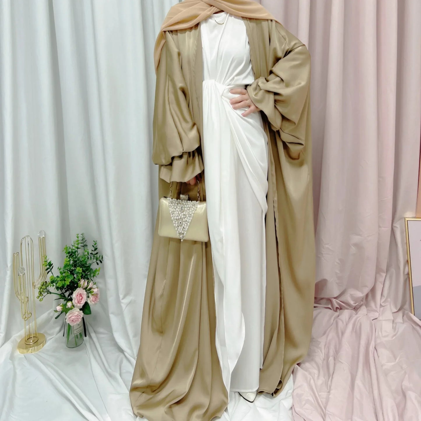 Double-Breasted Kimono Abaya with Sash Belt – Lightweight Traditional Robe